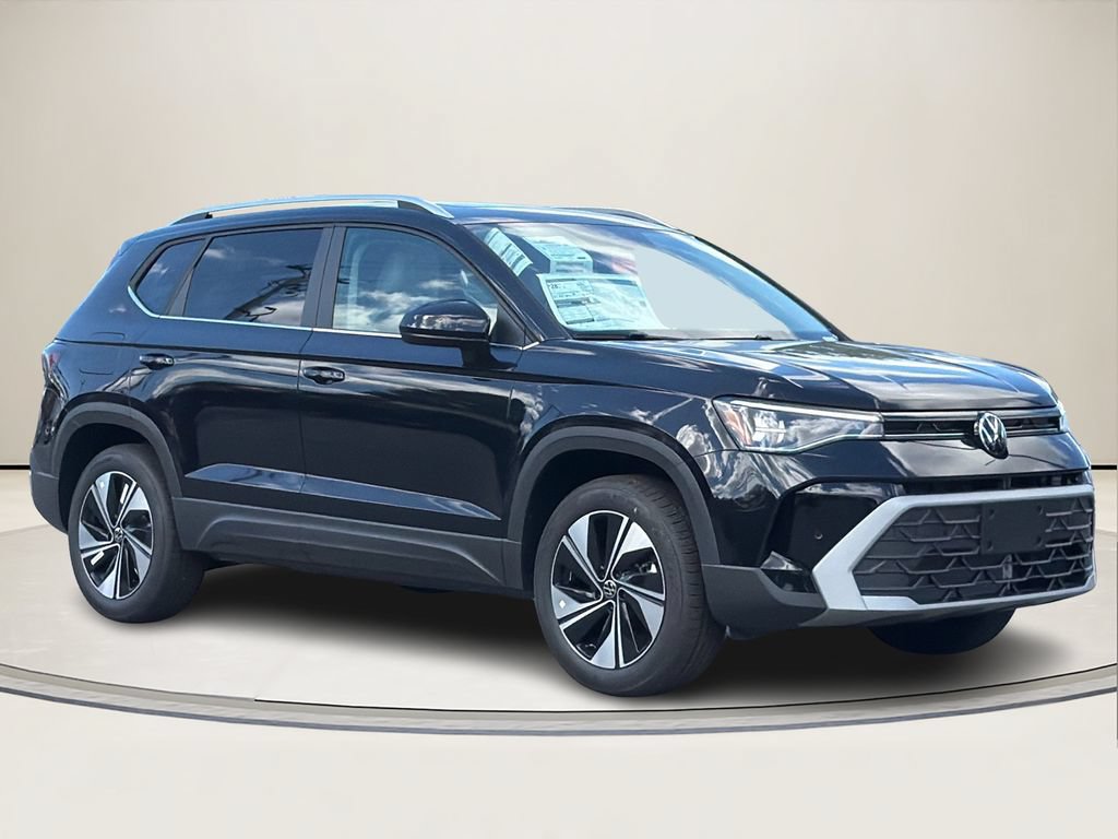 New 2026 Volkswagen Taos SE AWD/4WD image 1