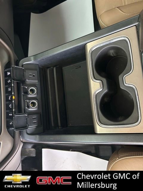 Used 2017 GMC Sierra 2500 Denali w/ Duramax Plus Package AWD/4WD image 21