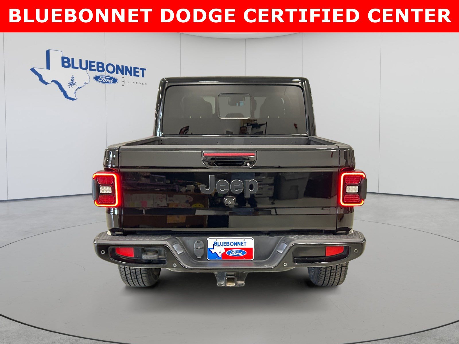 Used 2022 Jeep Gladiator Overland AWD/4WD image 6