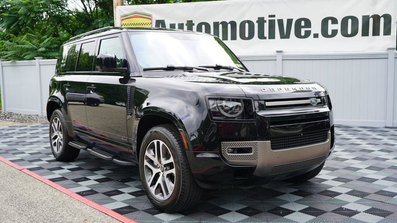 Used 2021 Land Rover Defender 110 X-Dynamic SE AWD/4WD image 2