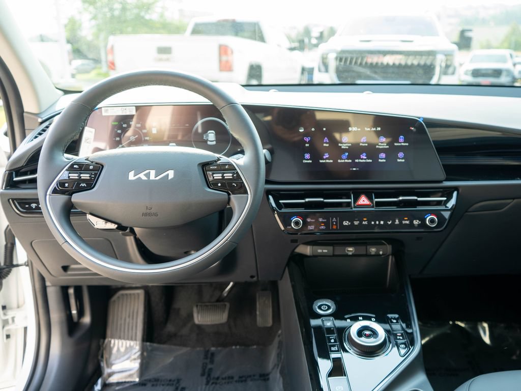 New 2026 Kia Niro Wind w/ Wind Preserve Package FWD image 13