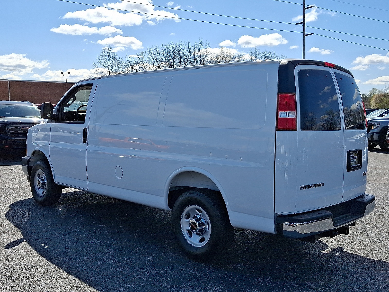 New 2025 GMC Savana 3500 w/ Driver Convenience Package image 5