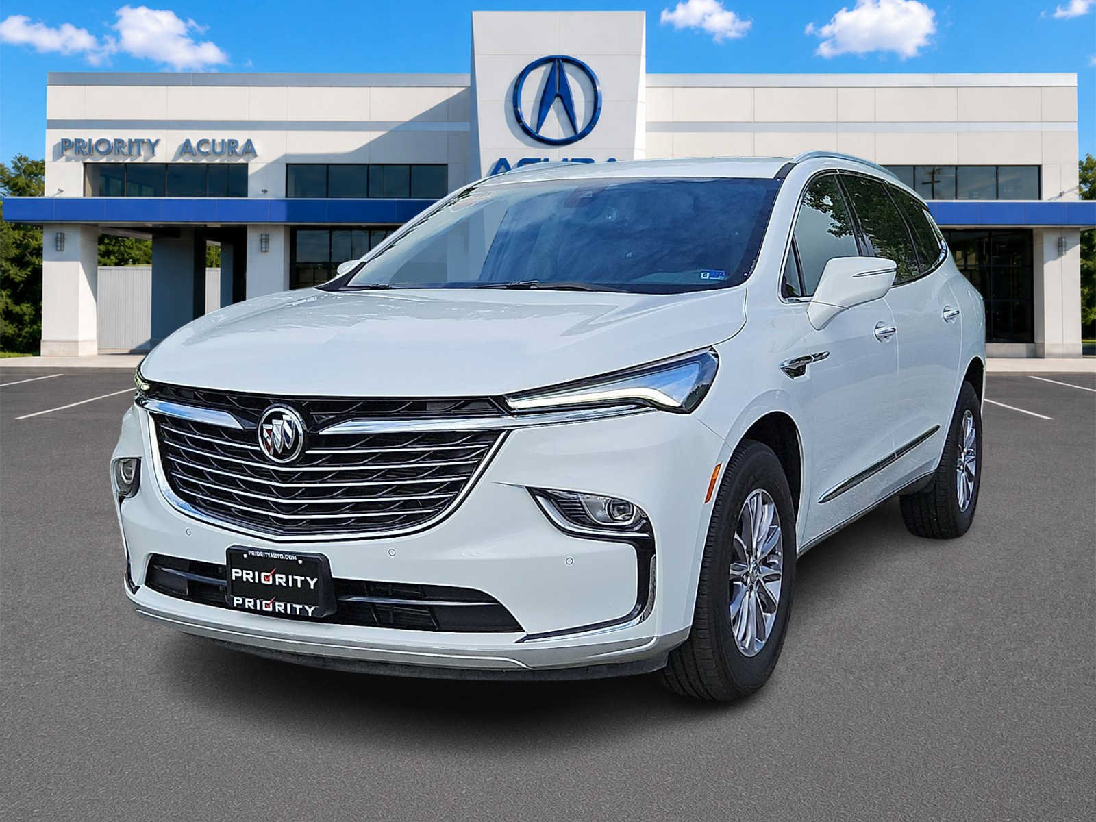 Used 2023 Buick Enclave Essence