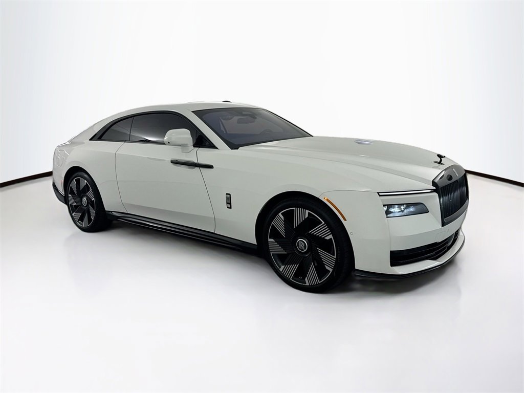 Used 2025 Rolls-Royce Spectre image 3