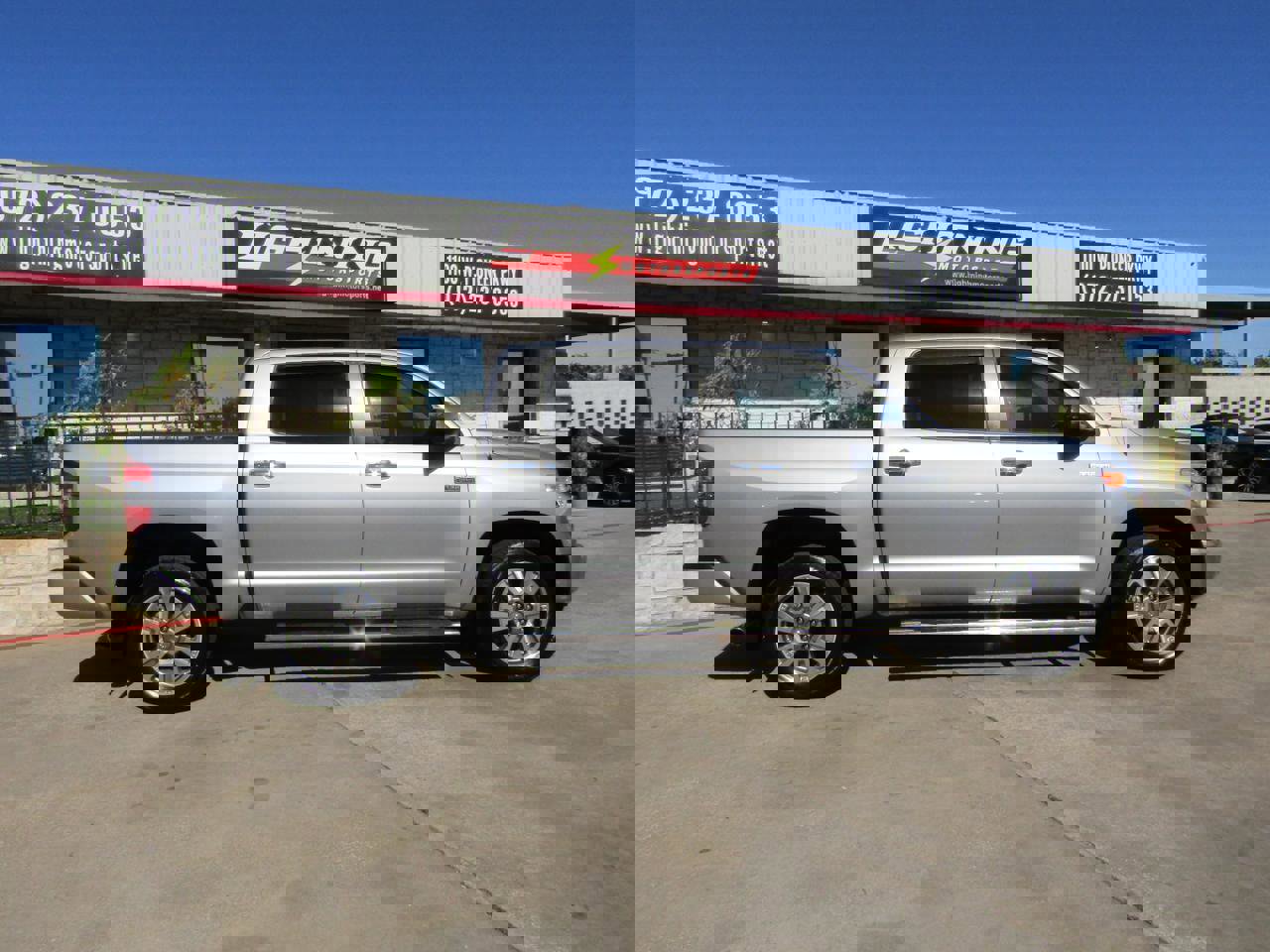 Used 2014 Toyota Tundra Platinum image 5