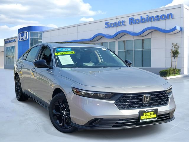 Certified 2025 Honda Accord SE image 1
