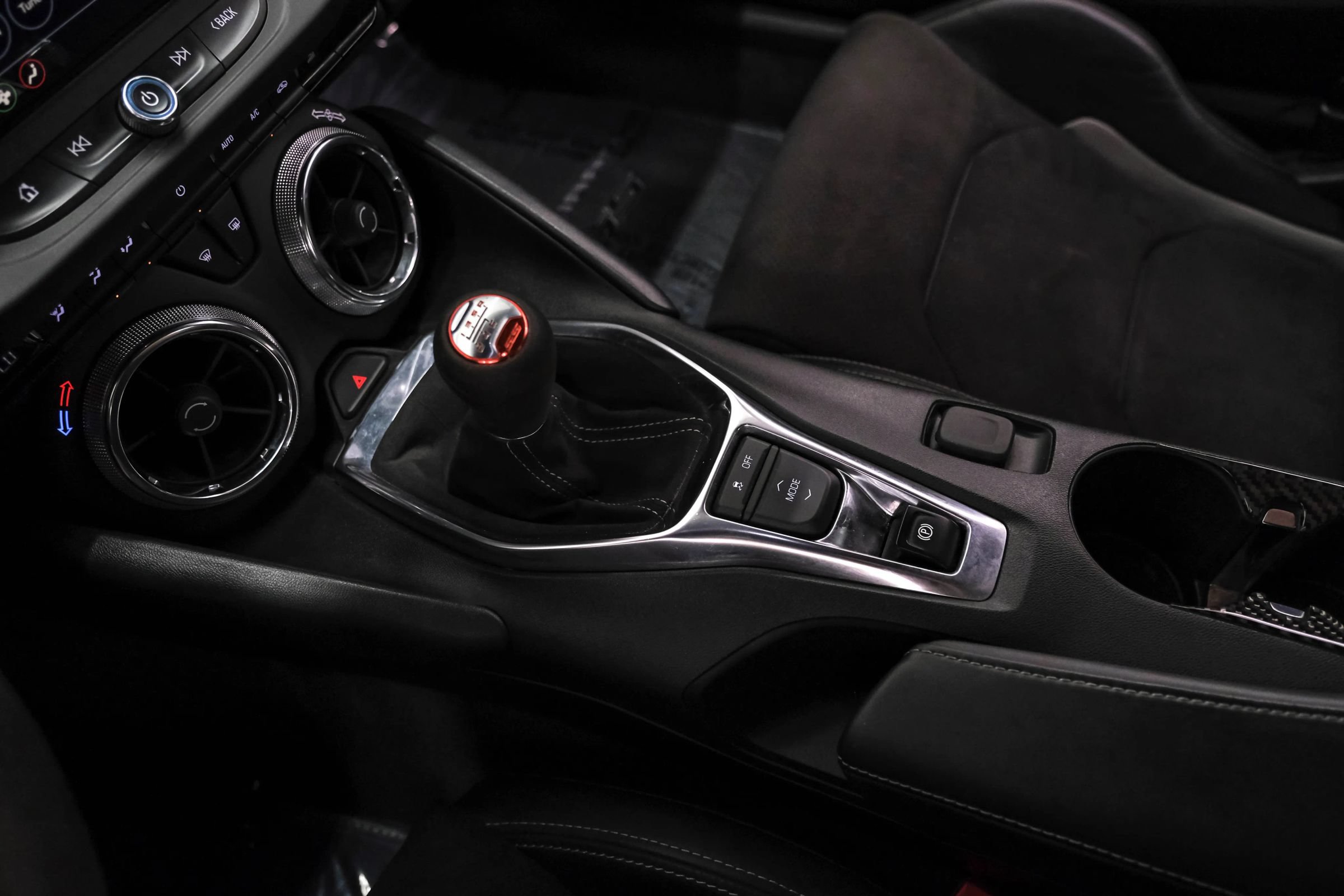 Used 2019 Chevrolet Camaro SS RWD image 24