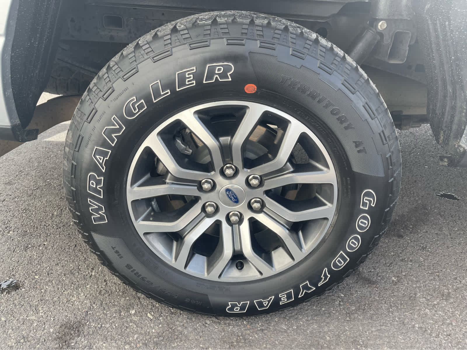 Used 2021 Ford F150 Lariat w/ Max Trailer Tow Package image 11