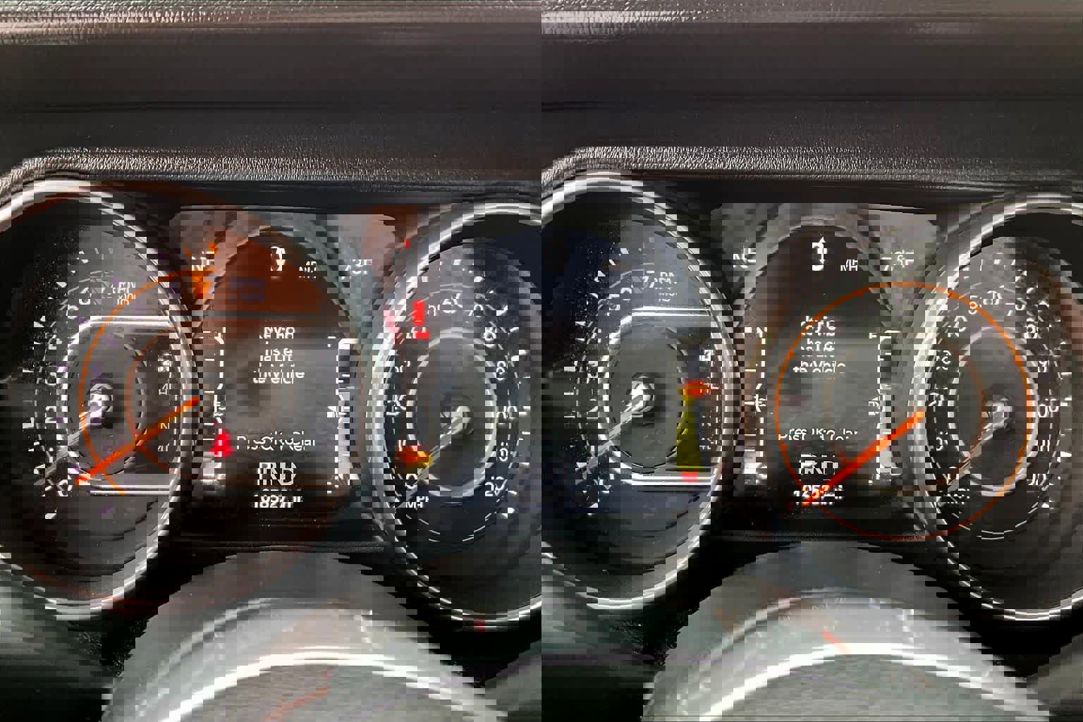 Used 2018 Jeep Wrangler Unlimited Sahara image 24