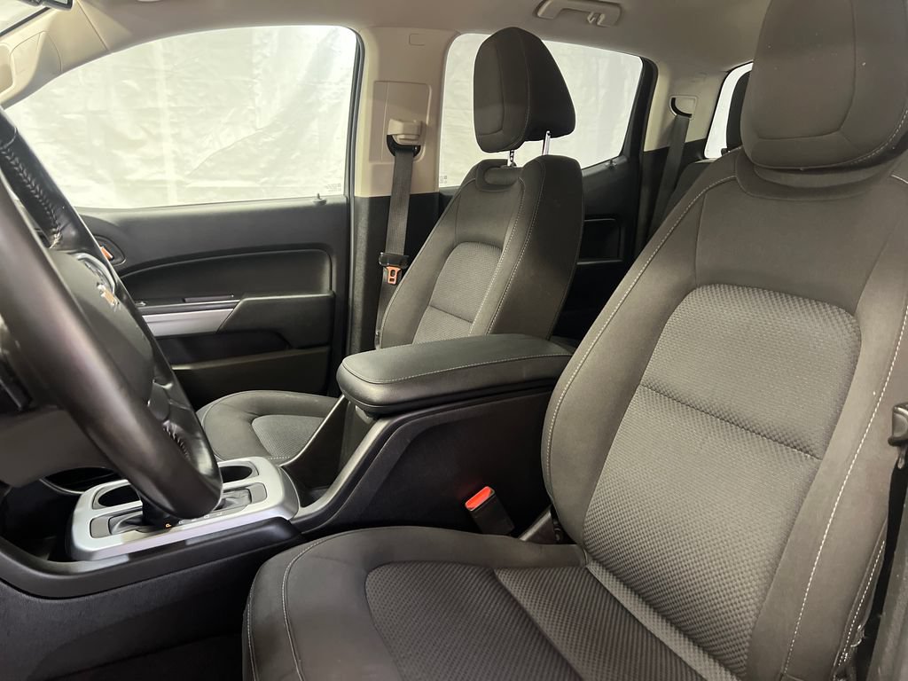 Used 2019 Chevrolet Colorado LT AWD/4WD image 18