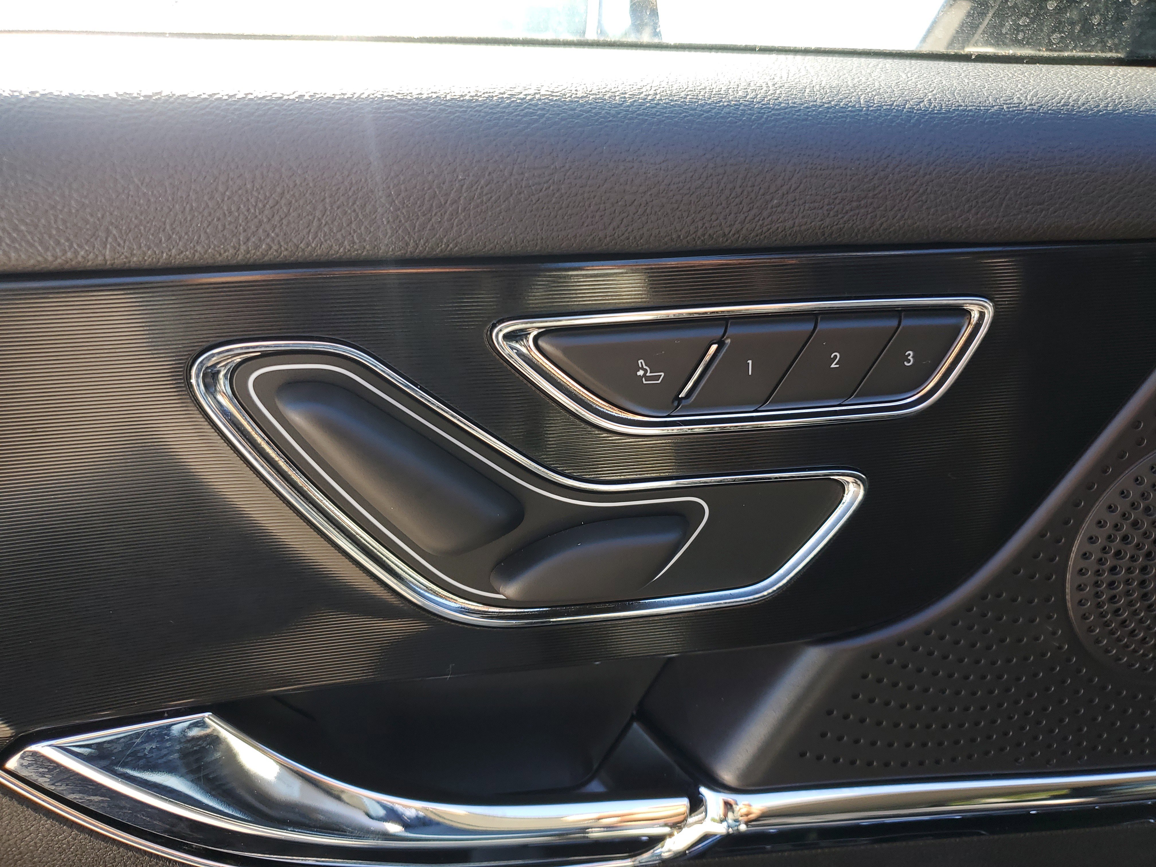 Certified 2024 Lincoln Corsair FWD image 16