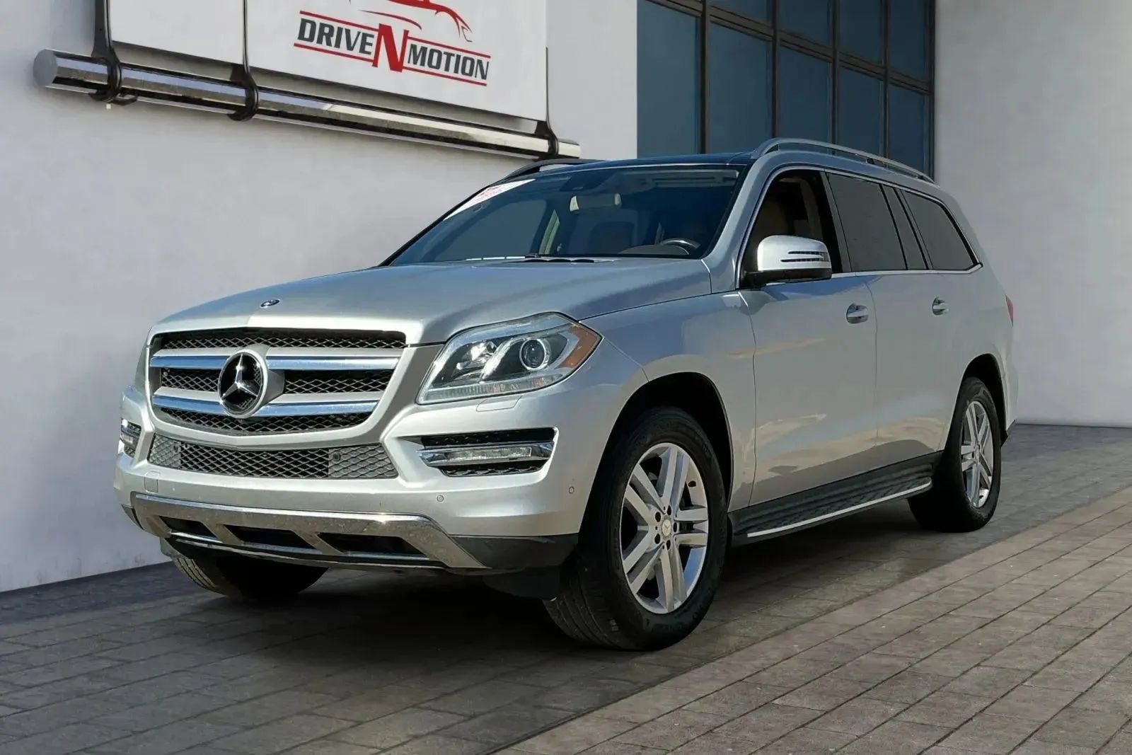 Used 2016 Mercedes-Benz GL 450 4MATIC image 7