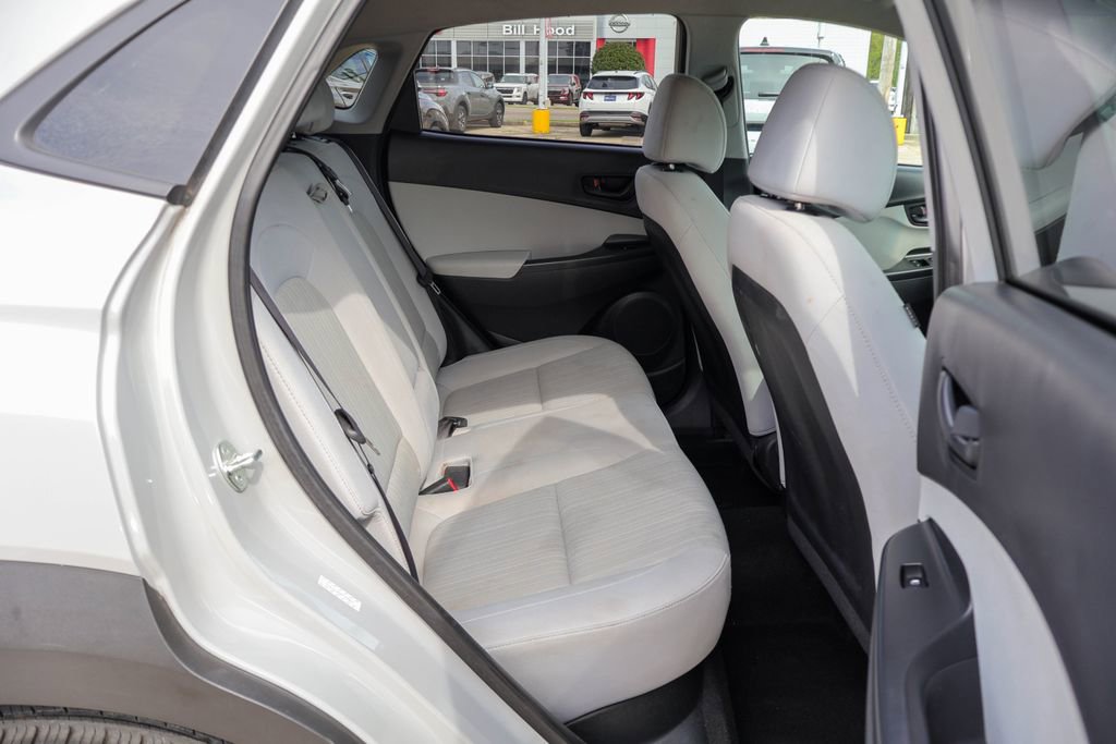 Used 2023 Hyundai Kona SEL image 10