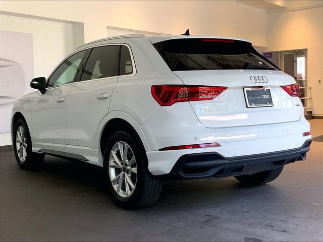 Used 2023 Audi Q3 2.0T Premium Plus w/ Premium Plus Package AWD/4WD image 3