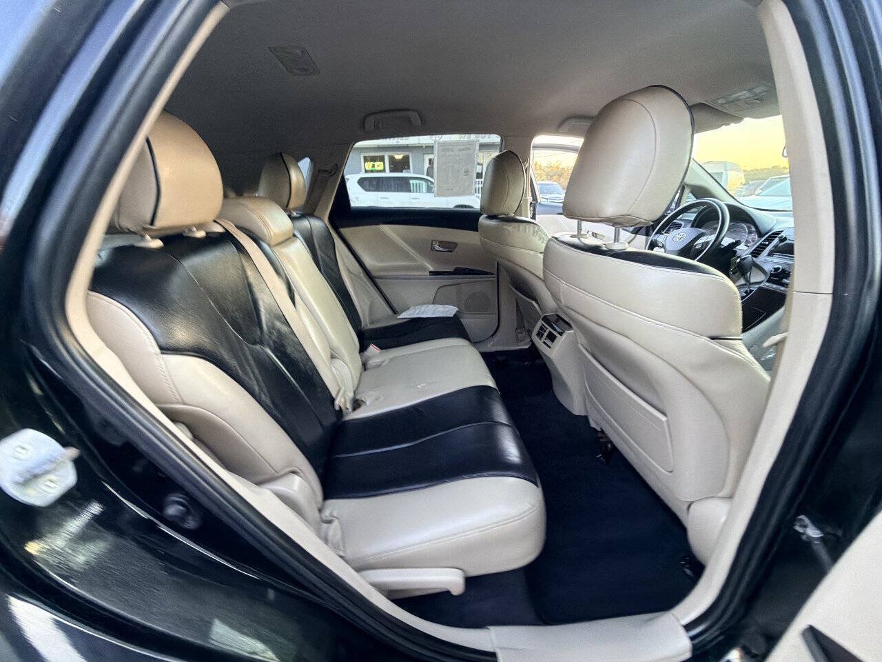 Used 2010 Toyota Venza AWD w/ Convenience Pkg image 45