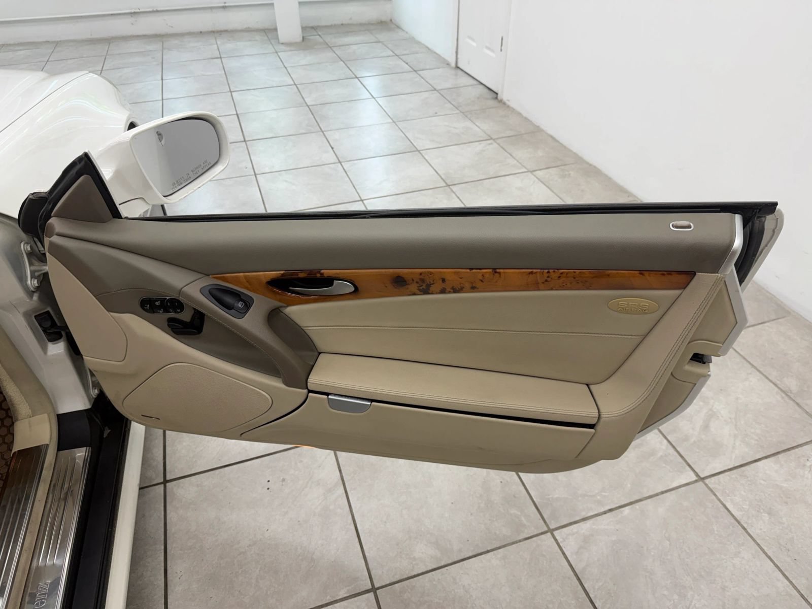Used 2009 Mercedes-Benz SL 550 image 15