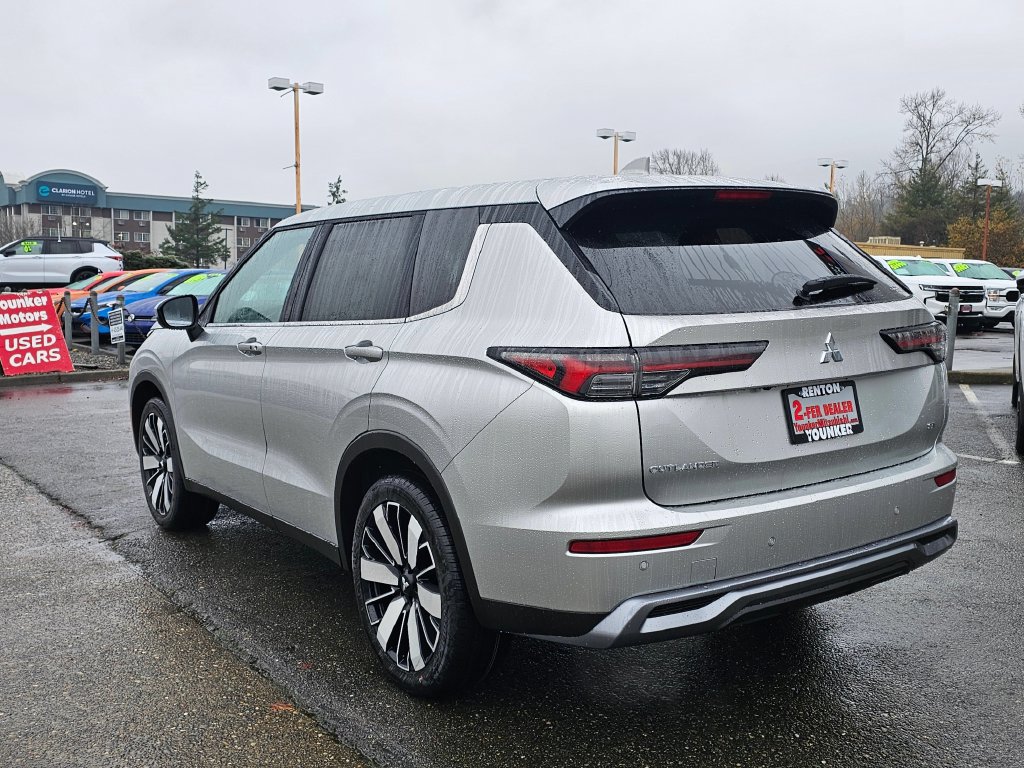 New 2026 Mitsubishi Outlander SE AWD/4WD image 7