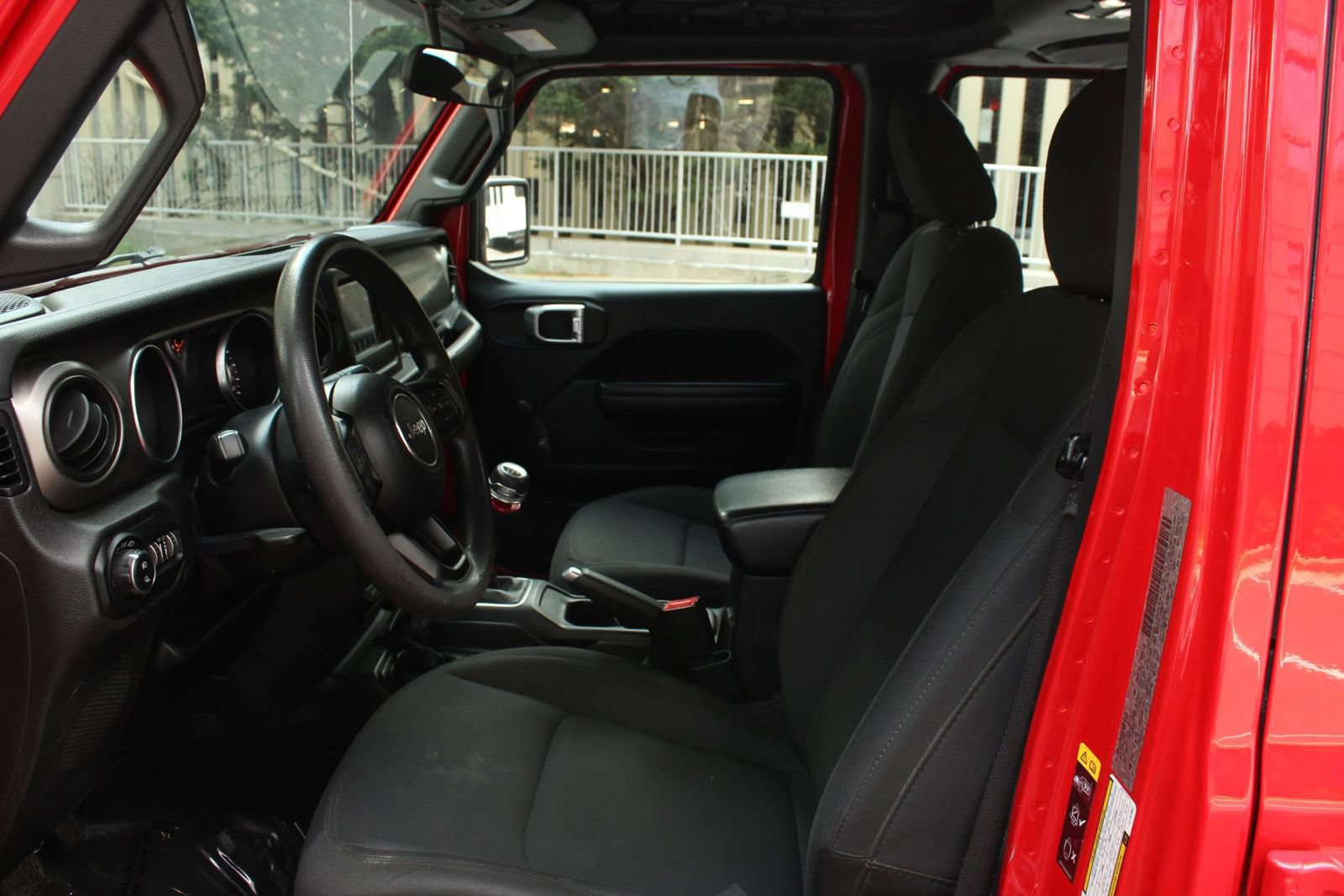 Used 2020 Jeep Gladiator Sport AWD/4WD image 14