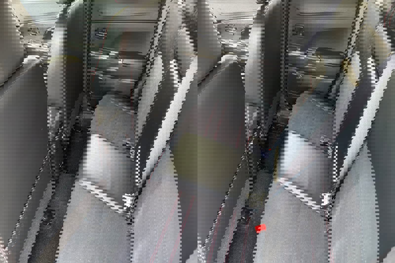 Used 2024 Mitsubishi Outlander Sport SE image 4