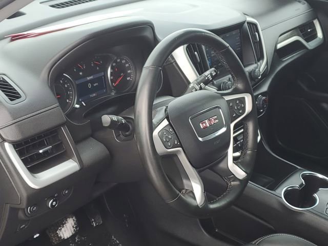 Used 2023 GMC Terrain SLT image 9
