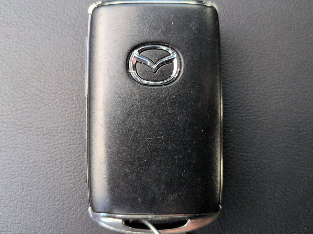 Used 2023 MAZDA MAZDA3 s image 31