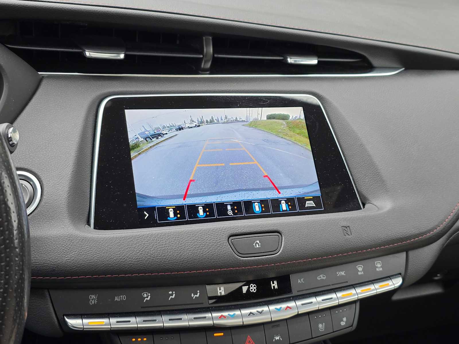 Used 2020 Cadillac XT4 Sport image 23