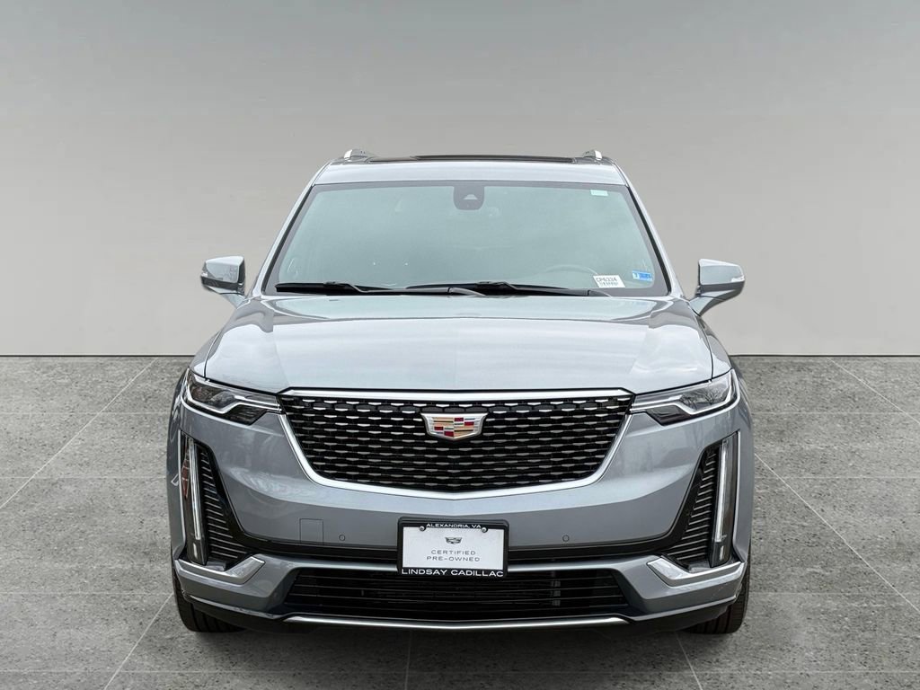 Used 2025 Cadillac XT6 Premium Luxury image 8