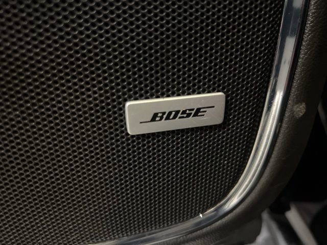 Used 2018 Chevrolet Suburban LT image 31