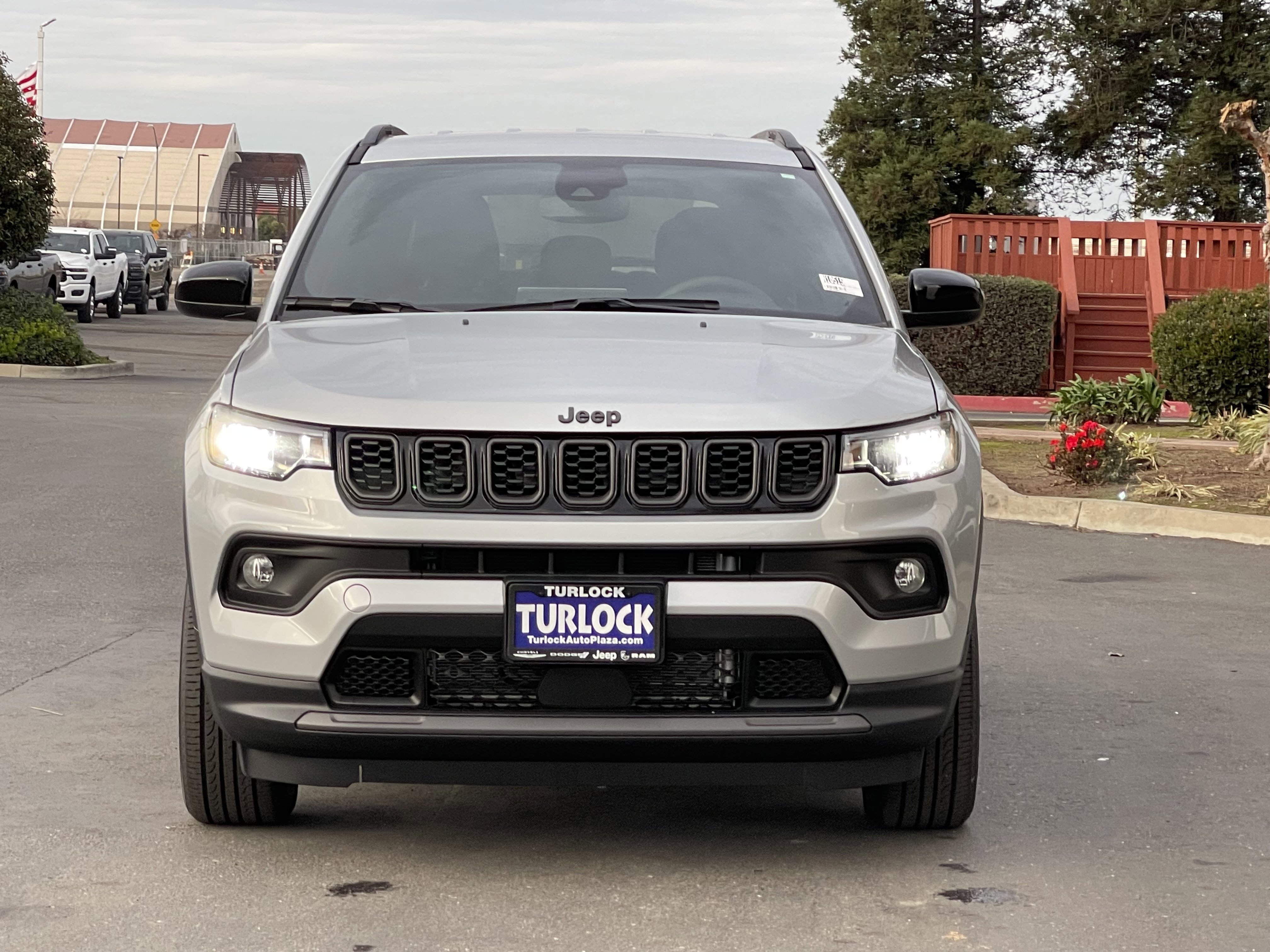 New 2026 Jeep Compass Latitude image 4