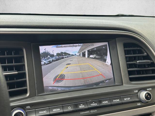 Used 2020 Hyundai Elantra SEL image 13