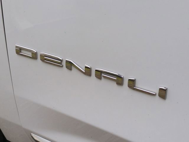 Used 2023 GMC Yukon Denali image 13