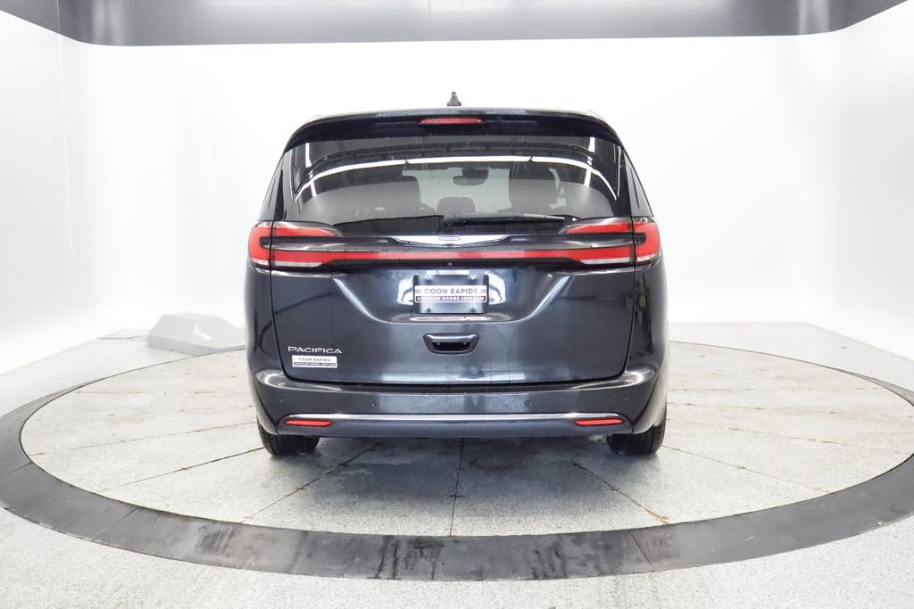 Certified 2023 Chrysler Pacifica Touring-L FWD image 4