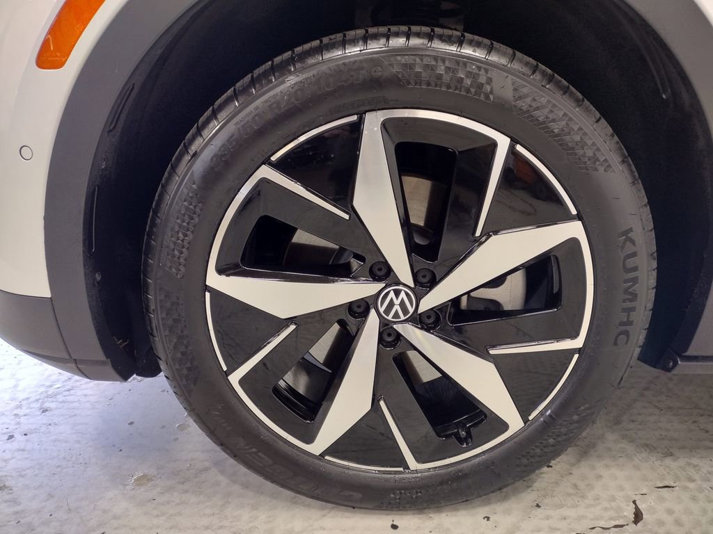 Used 2023 Volkswagen ID.4 Pro S image 6