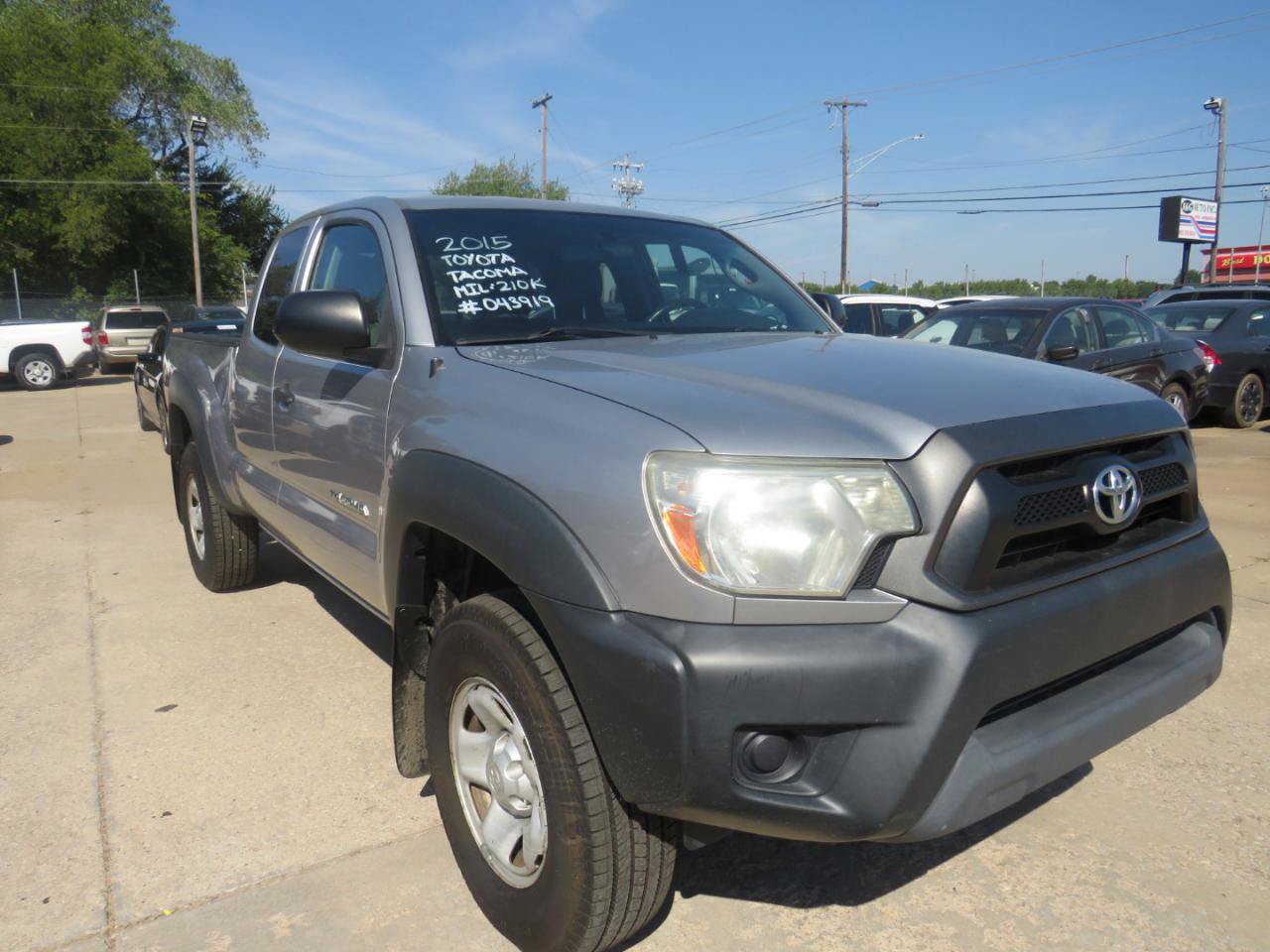 Used 2015 Toyota Tacoma PreRunner w/ Convenience Package RWD image 3