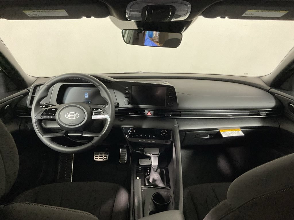New 2026 Hyundai Elantra Sport FWD image 21