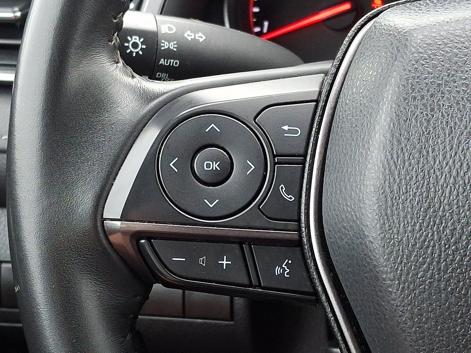 Used 2024 Toyota Camry XSE FWD image 19