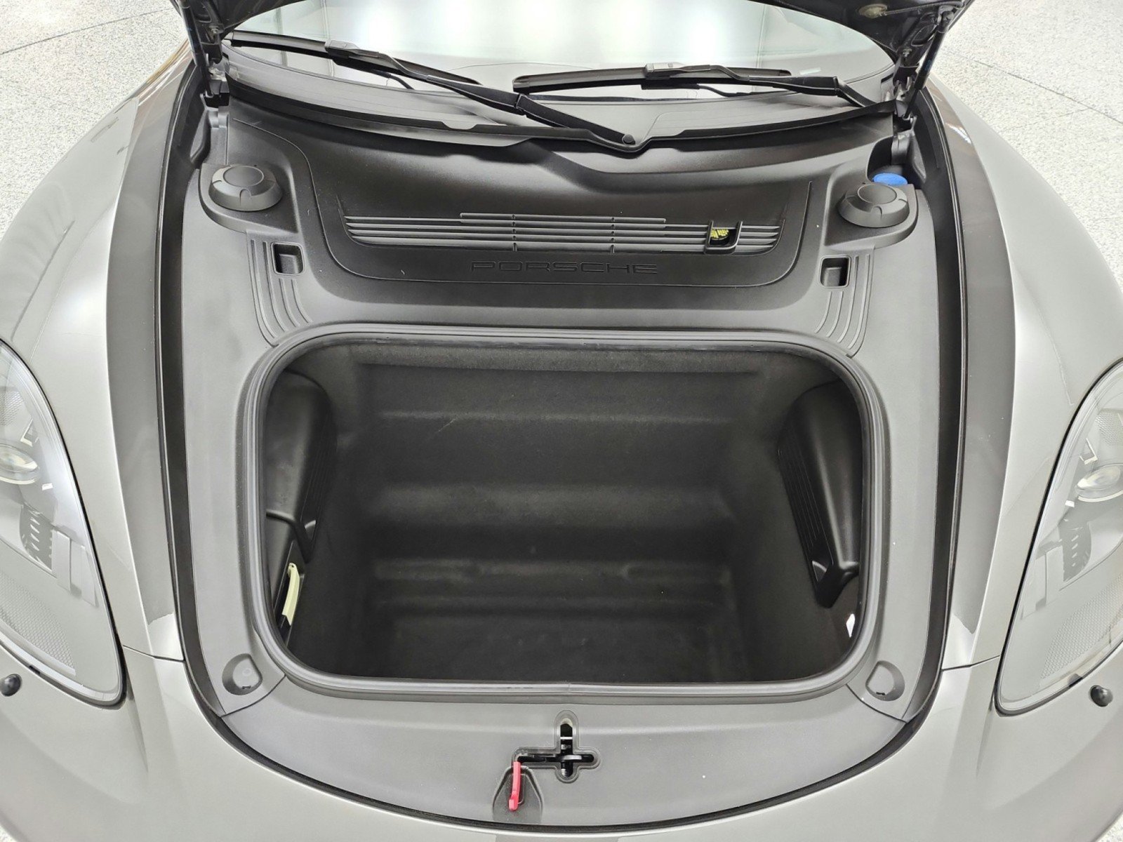 Used 2019 Porsche 718 Cayman GTS RWD image 15