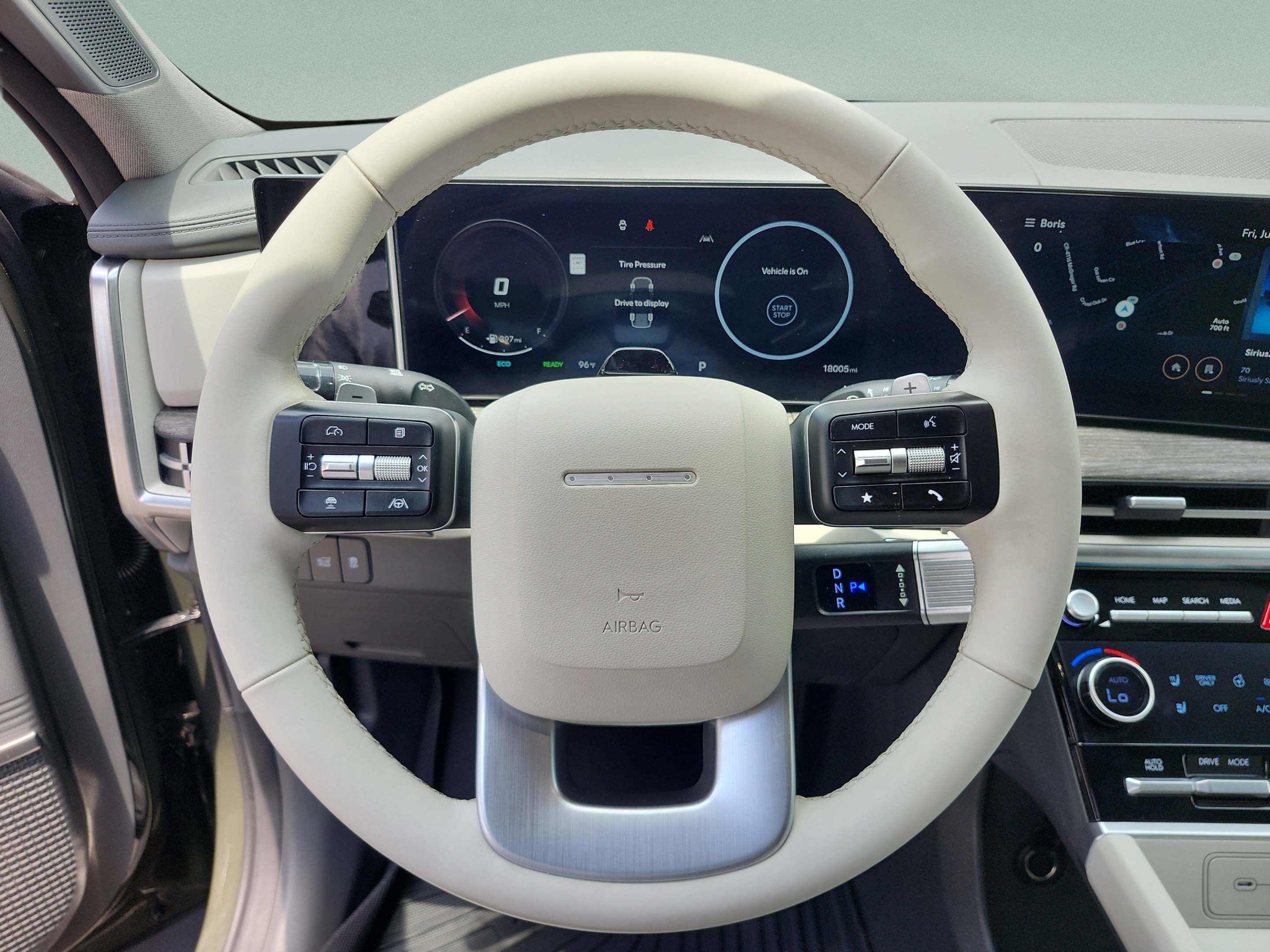 Certified 2025 Hyundai Santa Fe Limited FWD image 9