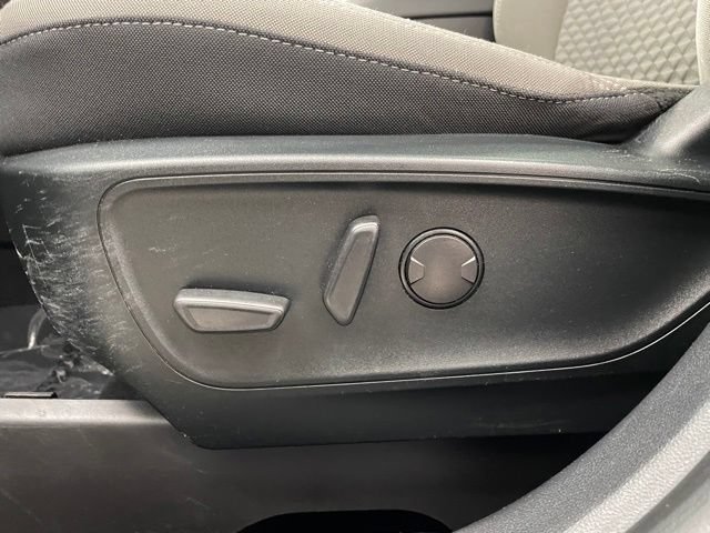 Used 2022 Ford Escape SE w/ SE Sport Appearance Package AWD/4WD image 11