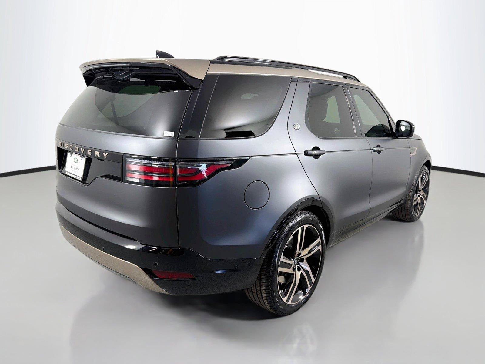 New 2026 Land Rover Discovery Limited Edition AWD/4WD image 5
