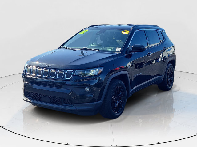 Used 2022 Jeep Compass Latitude FWD image 27
