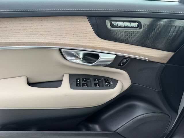 Certified 2026 Volvo XC90 B6 Plus w/ Protection Package Premier AWD/4WD image 35