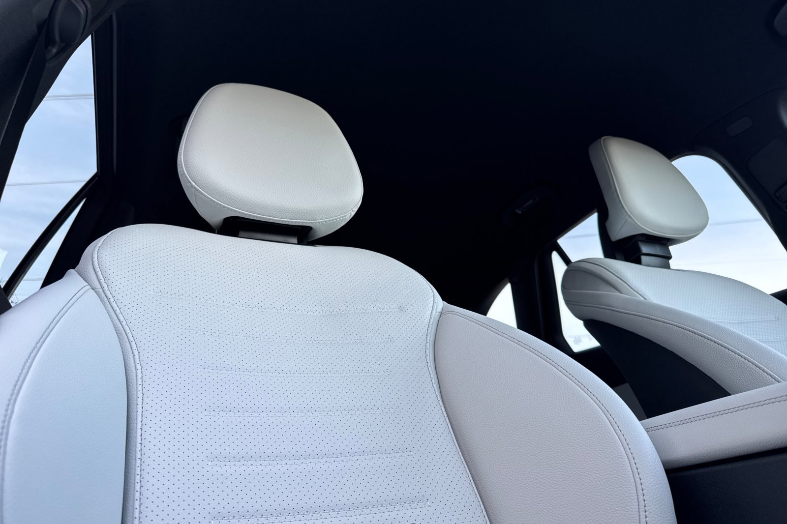 New 2026 Mercedes-Benz GLC 300 4MATIC image 17