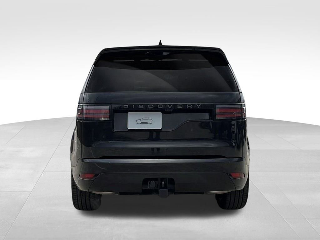 New 2024 Land Rover Discovery Dynamic SE image 6