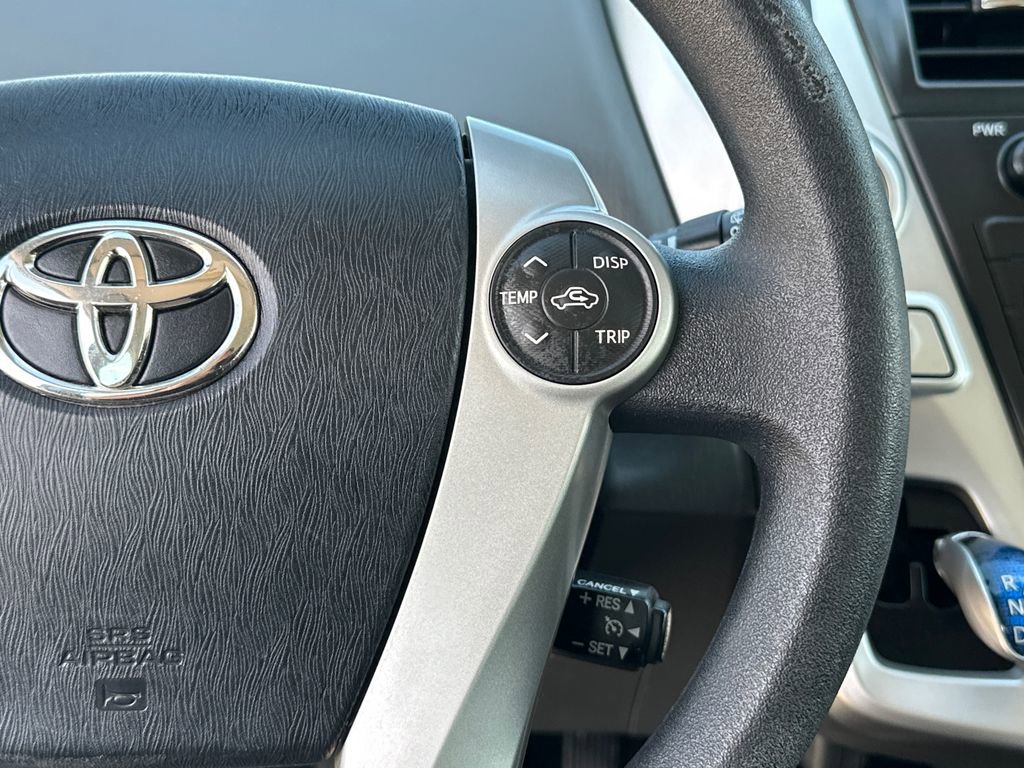 Used 2014 Toyota Prius V Three image 18