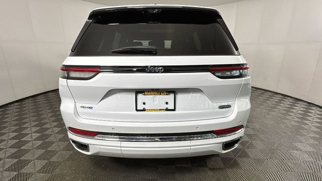 Used 2023 Jeep Grand Cherokee Overland w/ Luxury Tech Group IV AWD/4WD image 4