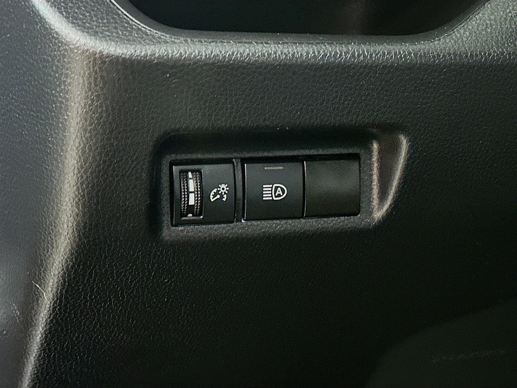 Used 2024 Toyota RAV4 XLE image 10