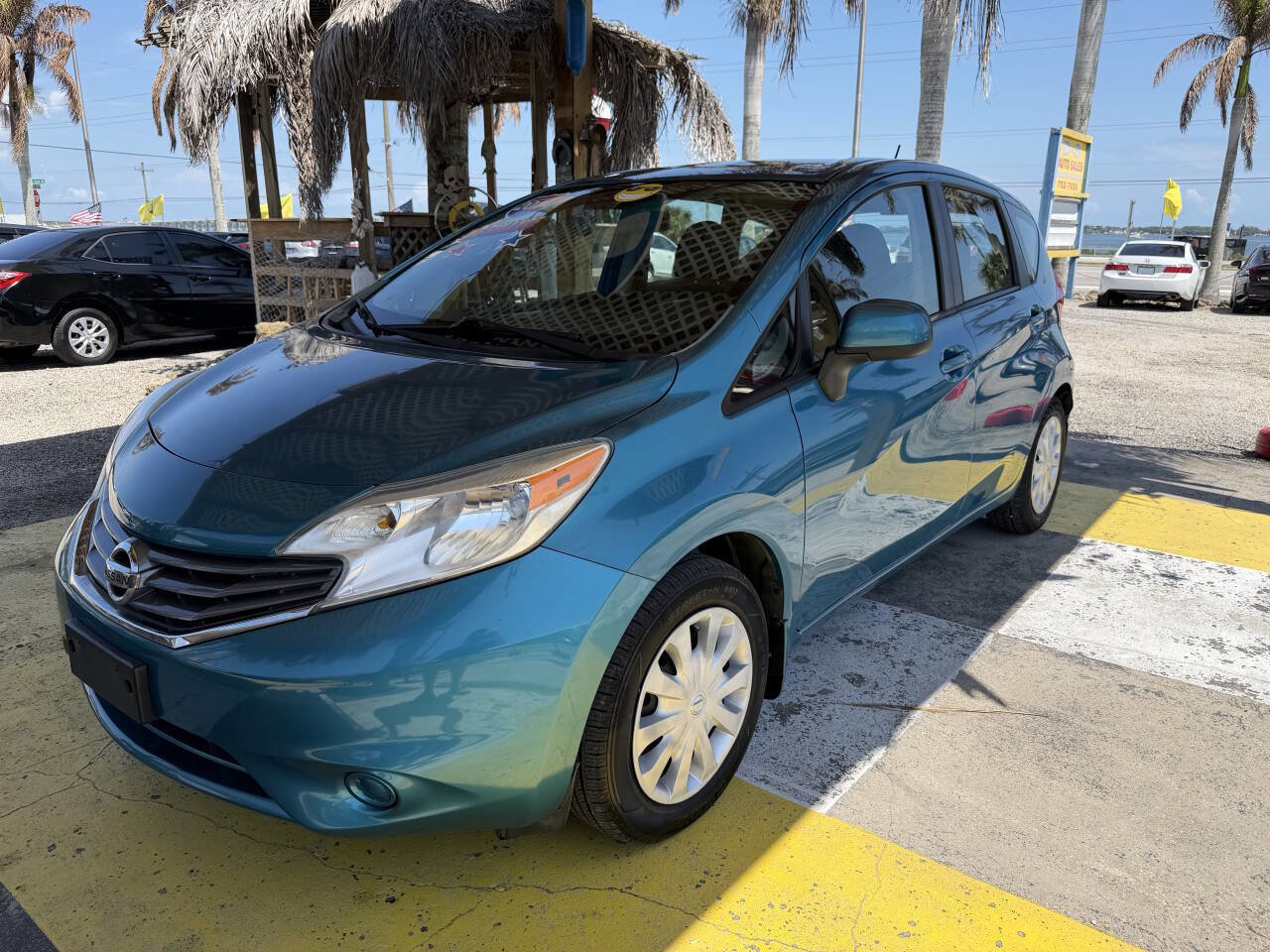 Used 2014 Nissan Versa Note SV w/ Convenience Package FWD image 1