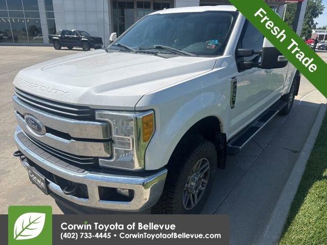 Used 2017 Ford F250 Lariat w/ Lariat Value Package AWD/4WD image 8