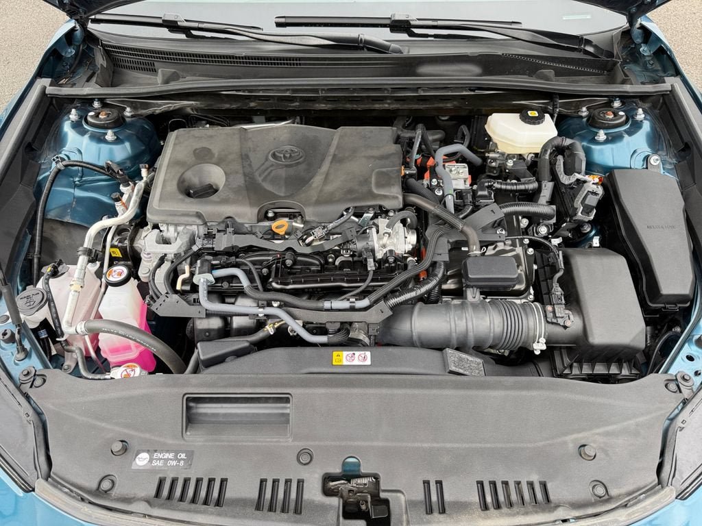 Used 2025 Toyota Camry XLE FWD image 29